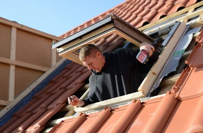 Pose de fenêtres de toit Velux à Lagupie